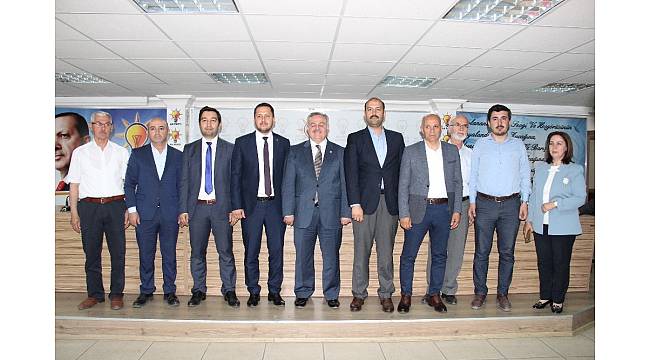 Karaman&#39;da AK Parti, milletvekili adaylarını tanıttı