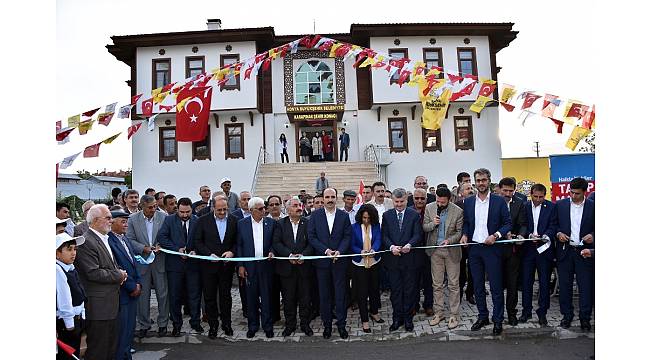 Karapınar Şehir Konağı hizmete açıldı