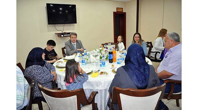 Kaymakam Karahan, şehit aileleriyle iftarda buluştu