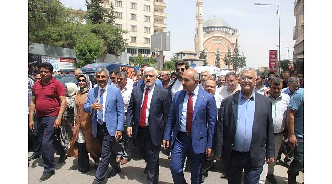 Kilis&#39;te AK Parti seçim startını verdi