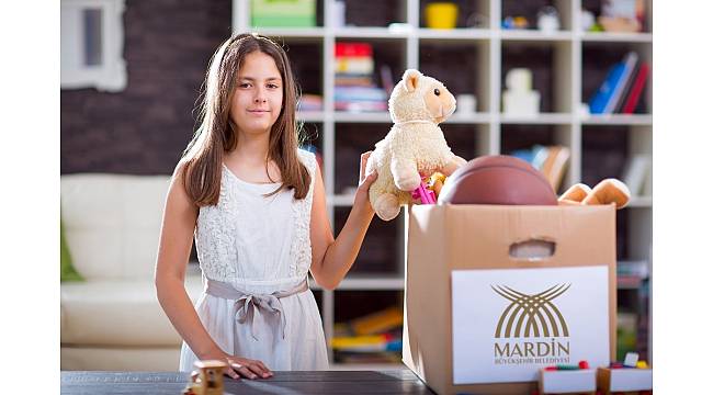 Mardin&#39;den oyuncak ve giysi kampanyası