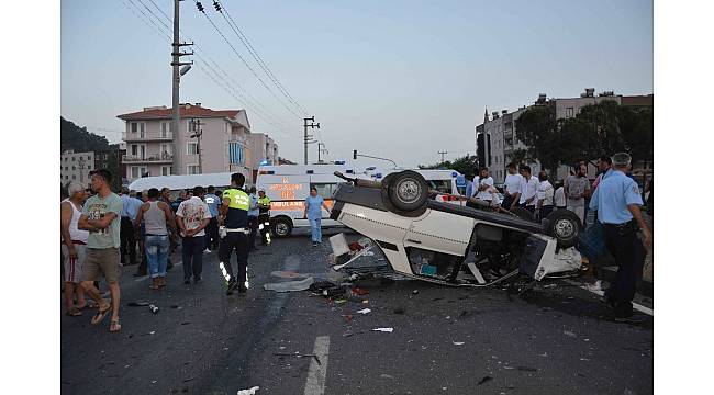 Ortaca&#39;da zincirleme kaza; 4 yaralı