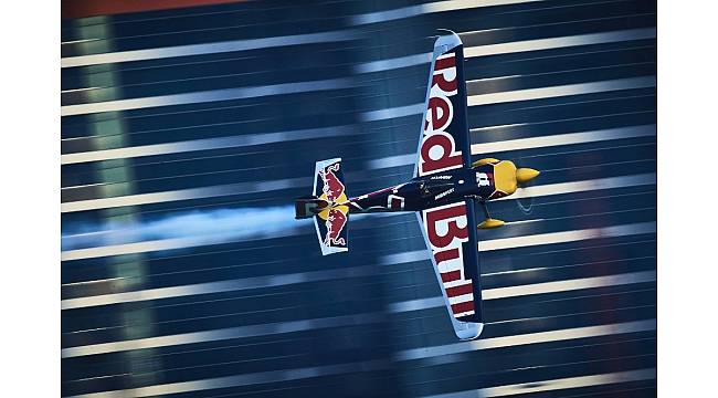 Red Bull Air Race&#39;te heyecan Japonya&#39;ya taşınıyor