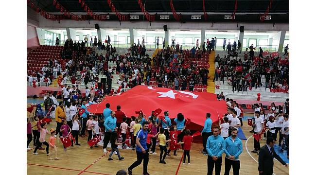 Yozgat&#39;ta 19 Mayıs coşkuyla kutlandı