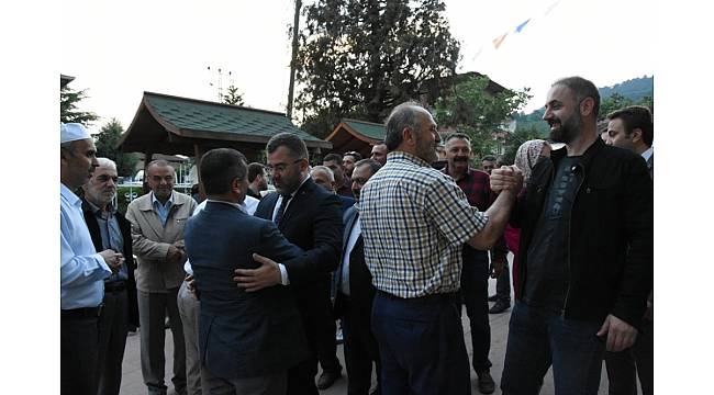 AK Parti İl Başkanı Keskin, köyünde iftar açtı