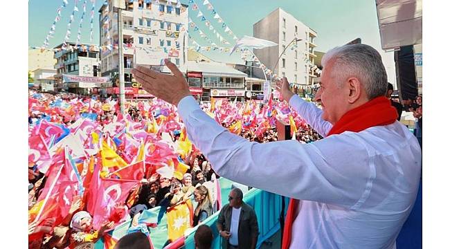 Başbakan Yıldırım: &quot;Kimse Türklere, Kürtlere devlet kurma küstahlığında bulunmasın&quot;