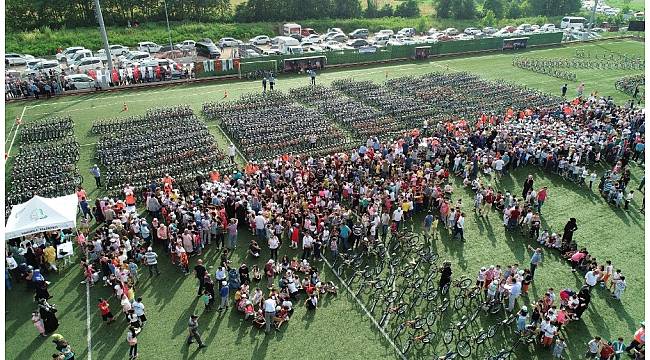 Başkan Ayaz&#39;dan öğrencilere karne hediyesi: bin 471 bisiklet