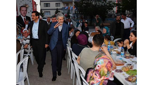 Başkan Tuna Keçiören&#39;de iftar yaptı