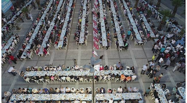 Binlerce vatandaş iftar sofrasında buluştu