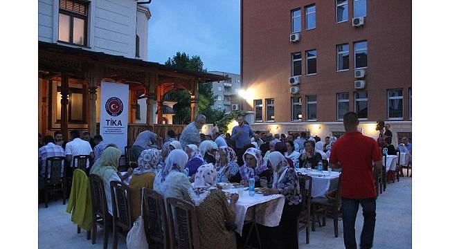 Bosna Hersek&#39;te TİKA iftarı