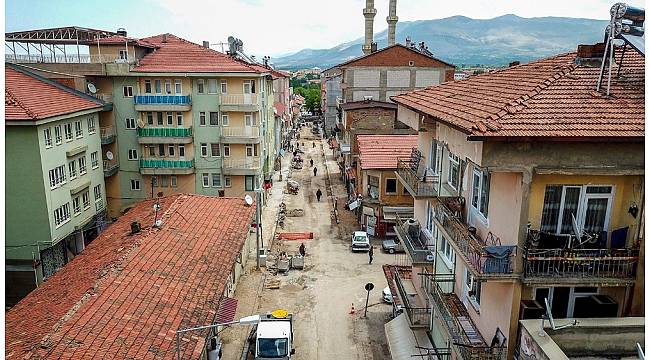 Büyükşehir Belediyesi Doğanşehir&#39;de üst yapı çalışmalarına başladı