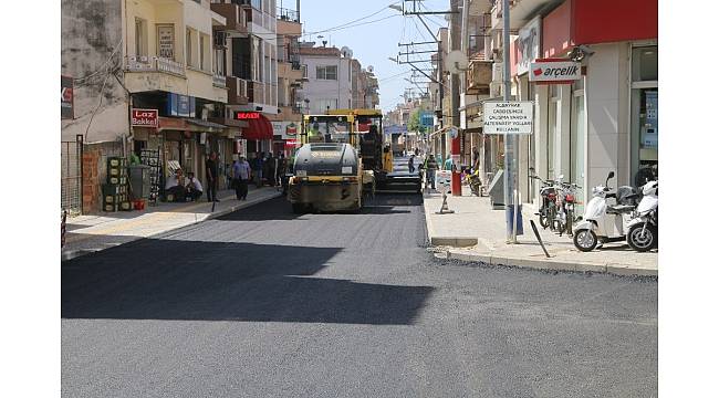 Büyükşehir Söke&#39;de üst yapı çalışmalarını sürdürüyor