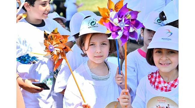 Çocuklar Çevre Şenliği&#39;nde doyasıya eğlendi