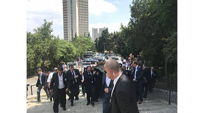 Erdoğan Demirören son yolculuğuna uğurlandı