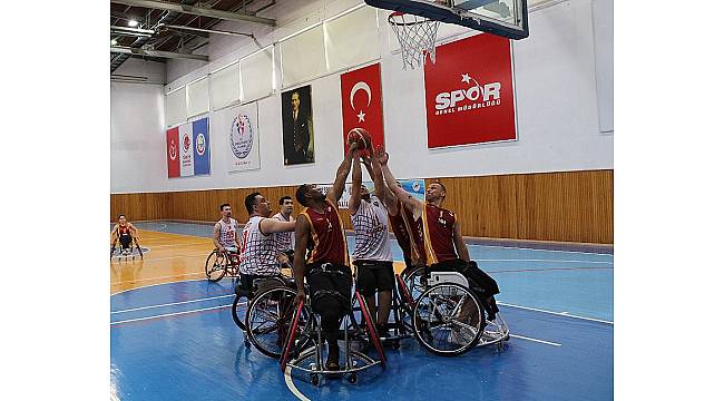 Galatasaray adını finale yazdırdı