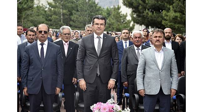 Gümüşhane Halk Eğitimi Merkezinden yılsonu sergisi