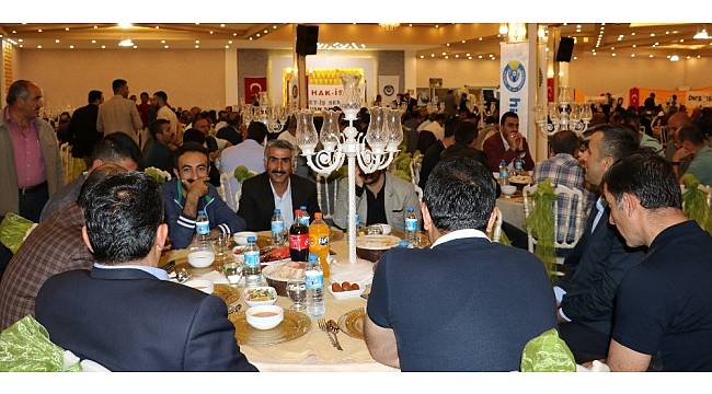 Hizmet- İş Sendikası iftarda bir araya geldi