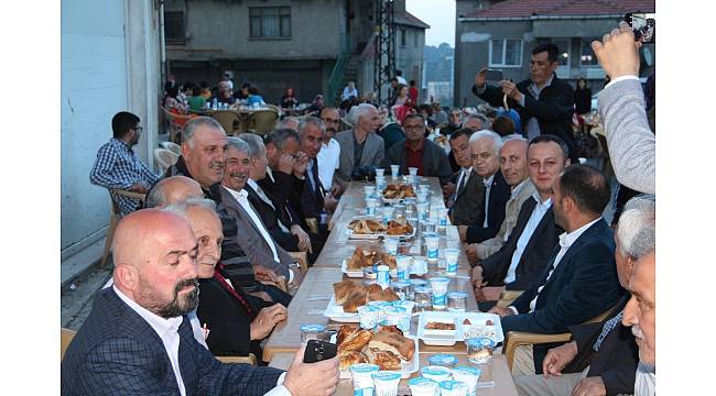 Kozlu&#39;da geleneksel iftar programları sürüyor