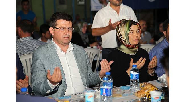 Merkezefendi&#39;de iftar sofraları Sevindik ve Karaman Mahallelerinde kuruldu