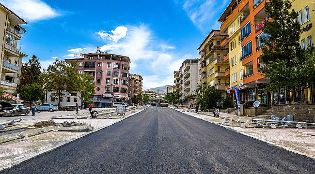 Mevlüt Aslanoğlu Caddesi asfaltlandı