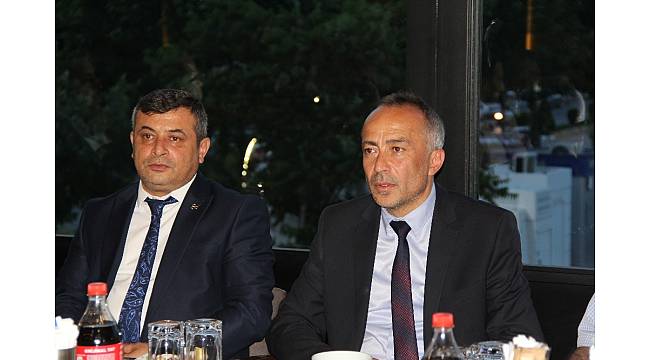 MHP milletvekili adayı Aras, gazetecilerle bir araya geldi