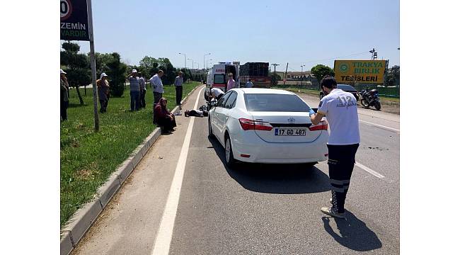 Motosiklet otomobille çarpıştı: 1 ölü