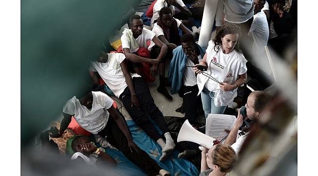 MSF: &quot;Aquarius kurtarma gemisindeki 629 kişi derhal en yakın limana indirilmeli&quot;