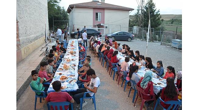 Öğrenciler iftar sofrasında bir araya geldi