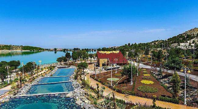 Polat, Doğal Yaşam Parkı ve Hayvanat Bahçesinde incelemelerde bulundu