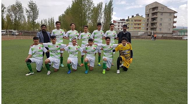 Taşlıçay U17 gençleri şampiyon oldu