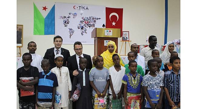 TİKA Cibuti&#39;de iftar ve gıda yardımı programları gerçekleştiriyor