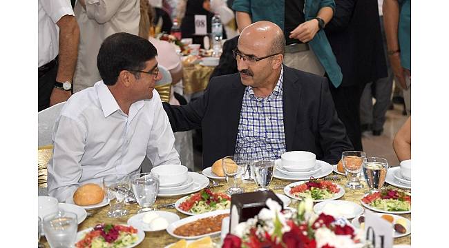 Vali Demirtaş, şehit aileleri ve gaziler ile iftarda buluştu