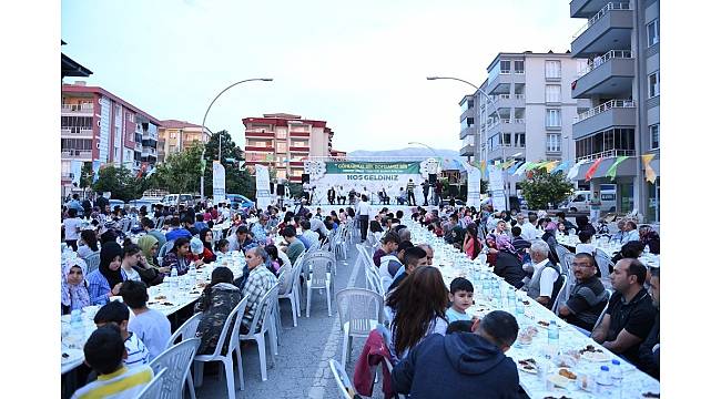 Yeşilyurt Belediyesi iftarda 6 bin kişiyi ağırladı