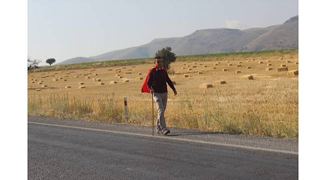 15 Temmuz Demokrasi ve Milli Birlik Günü&#39;nde 47 Kilometre Yürüdü