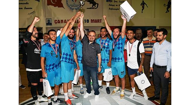 AK Çanakkale İl Gençlik Kolları&#39;nın Futsal Turnuvası sona erdi