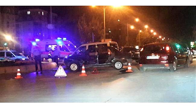 Eskişehir&#39;de trafik kazası; 5 yaralı