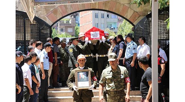 Kahramanmaraş şehidini uğurladı