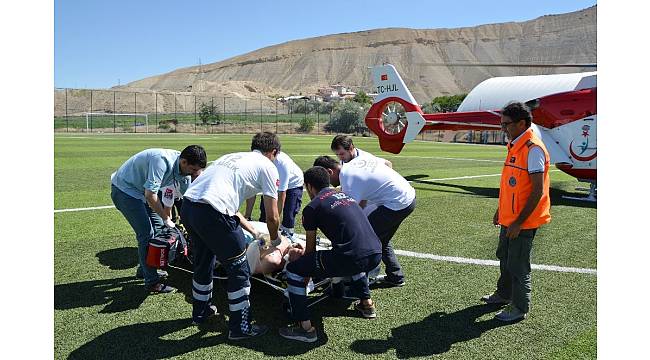 Kalp krizi geçiren vatandaşın imdadına hava ambulansı yetişti