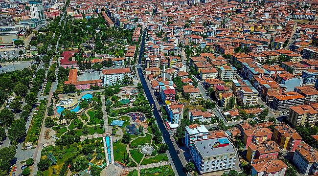 Malatya’da 4 caddenin asfaltı yenilendi