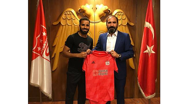 Sivasspor, Douglas ile 1 yıllık sözleşme imzaladı