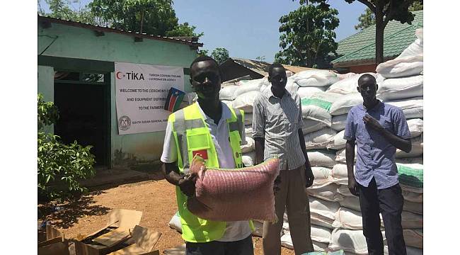 TİKA&#39;dan Güney Sudanlı çiftçilere tohum ve tarım ekipmanı desteği