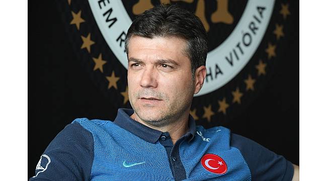 Vedat İnceefe: &quot;Kolayı sevmeyen bir ülkeyiz&quot;