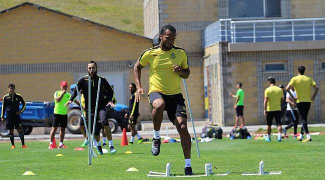 Yeni Malatyaspor sezona sıkı hazırlanıyor