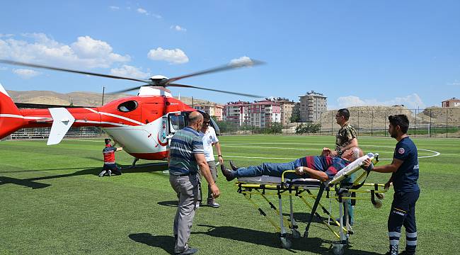 Beyin kanaması geçiren hastanın imdadına hava ambulansı yetişti