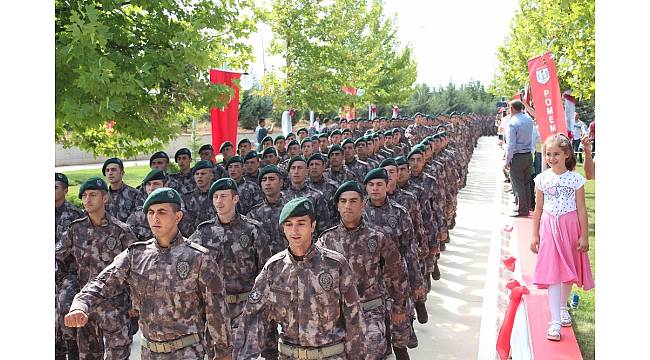 Polis Eğitim Merkezinde mezuniyet heyecanı