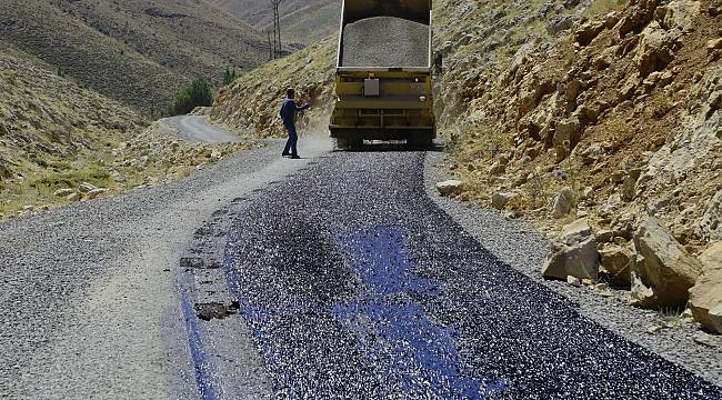  Uluköy Mahallesi’nde 15 km’lik yol asfaltlanıyor