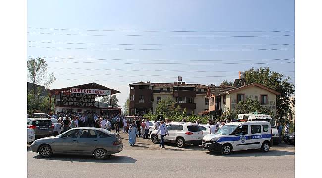 Feci kazada ölen Yunus Emre Kurt, aile mezarlığına defnedildi