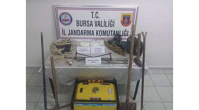 Uludağ&#39;da izinsiz kazı yapanlara jandarma baskını