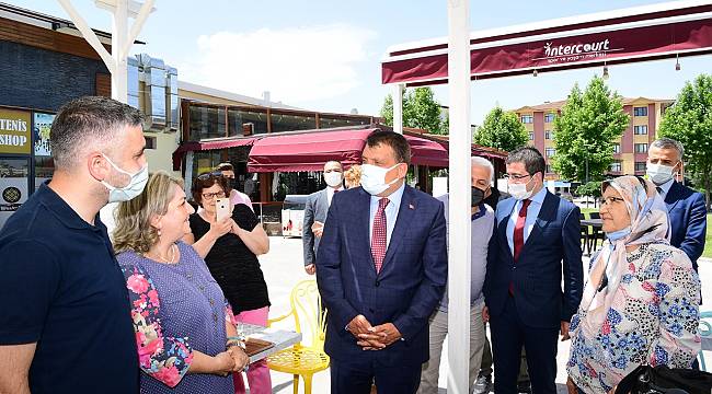 ‘KAYISI ÇİÇEĞİ FESTİVALİ’ İLK MEYVESİNİ VERDİ