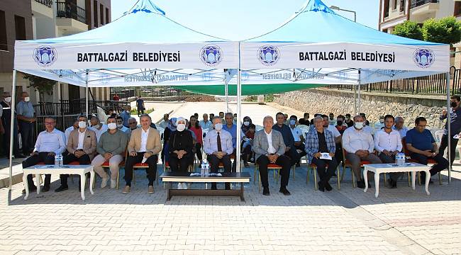 BATTALGAZİ’DEKİ DEPREMZEDELER KÖY TİPİ EVLERİNE KAVUŞTU